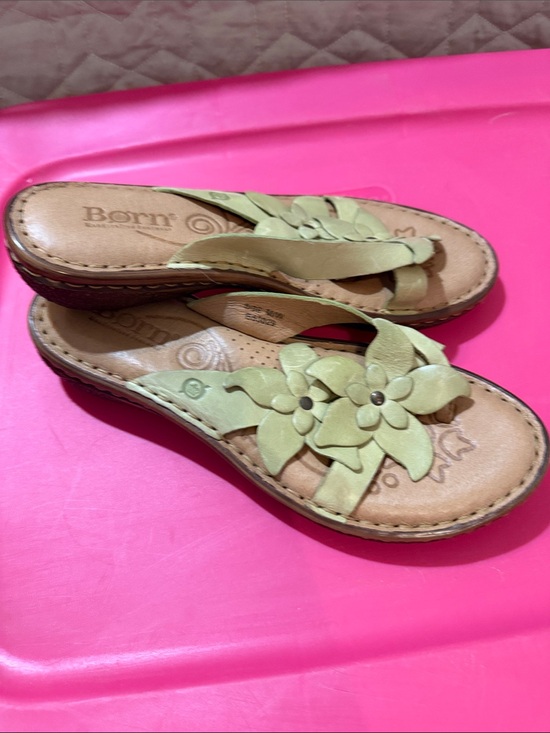 Shoes - Born sandals women’s size 8